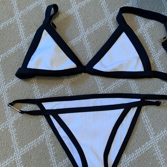 Wildfox bikini - Picture 2 of 4